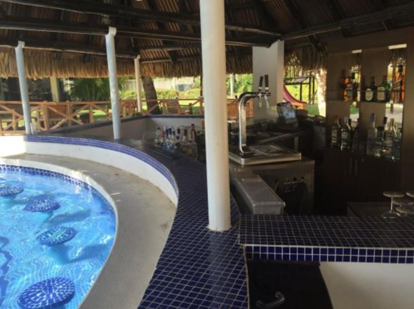 Private Family Room In Coronado Luxury Club & Suites Плая Коронадо Екстериор снимка